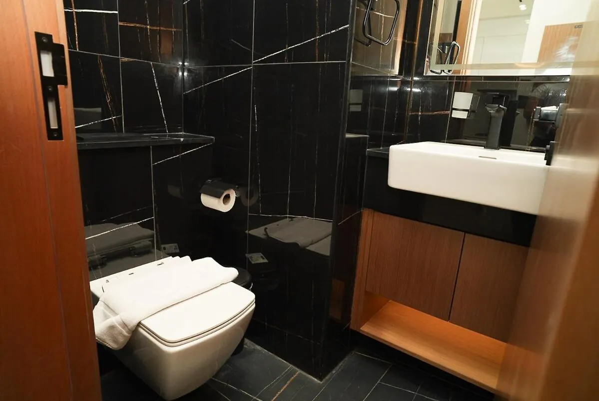 Modern 1Br Apartment Binghatti Venus, Jvc 迪拜