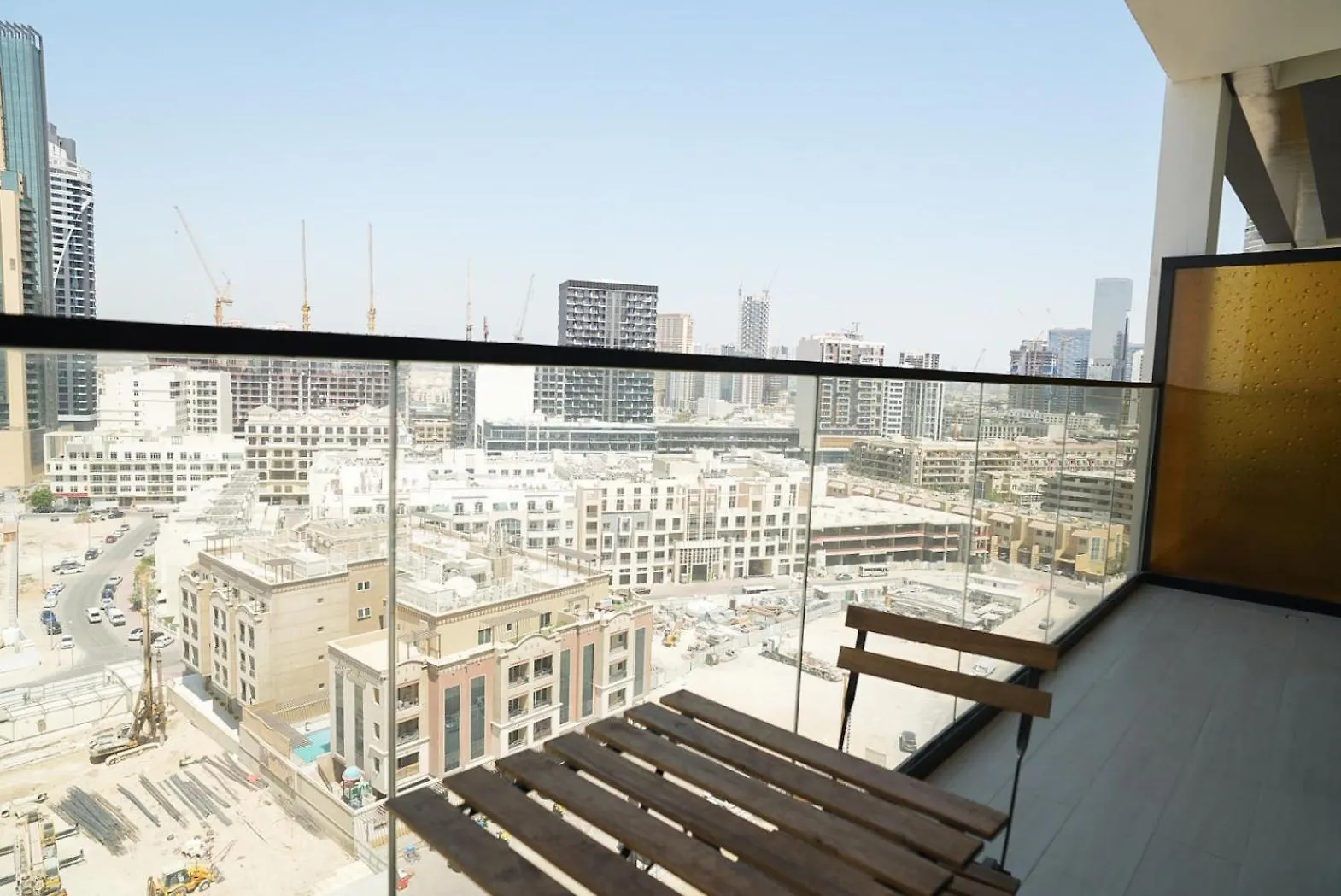 Modern 1Br Apartment Binghatti Venus, Jvc Dubai Emirati Arabi Uniti
